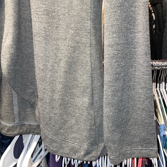 Maurice’s size Small Like new grey turtle neck button up poncho style sweater - Picture 6 of 11